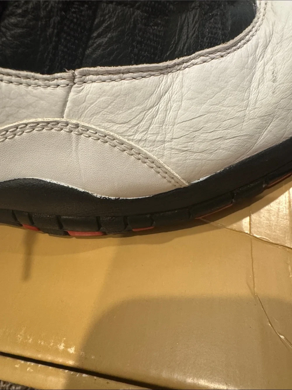 Retro Jordan 10s Basketball Sneakers - White/Black/Red